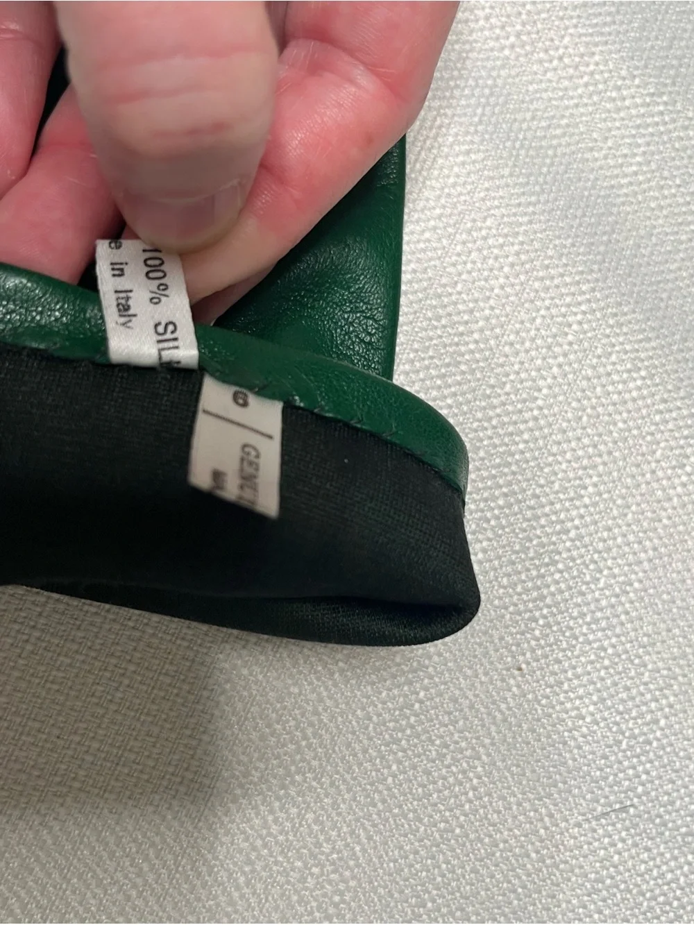 Saks Fifth Avenue Emerald Green Leather Gloves 100% Silk Lining